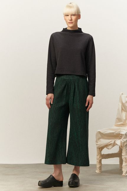 BT010390-000097-calca-familiar-look