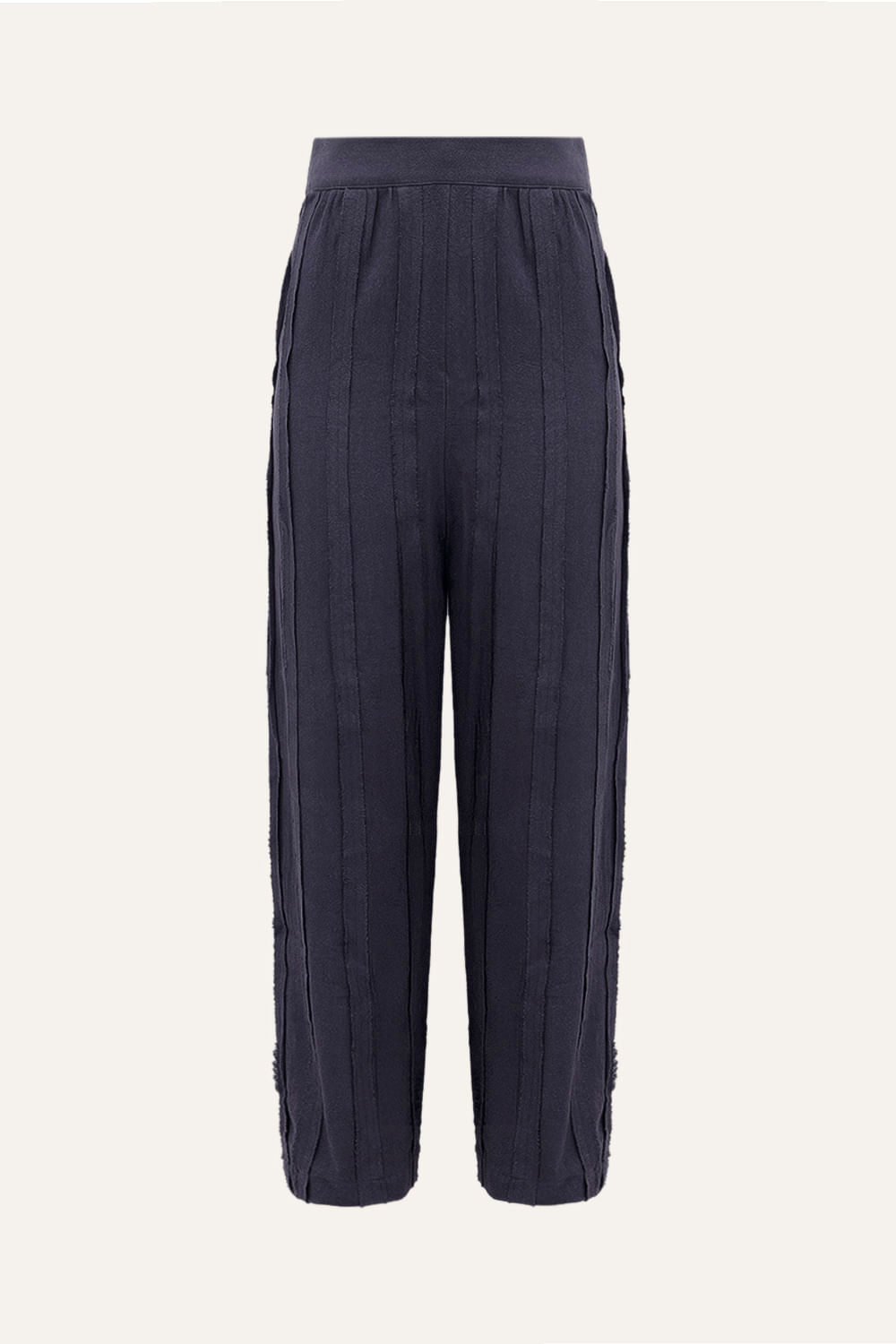 bt010595-000009-calca-lyra-still1