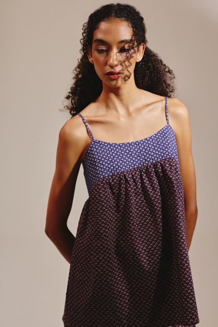 tp010343-000037-regata-interestelar-bt030070-000037-shorts-ofuscante-detalhe-2