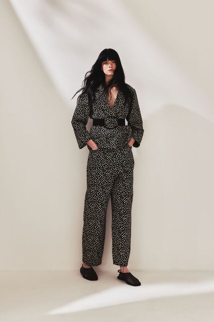 tp050243-000009-casaco-astrofisica-costas_bt010590-000009-calca-zeta-look2