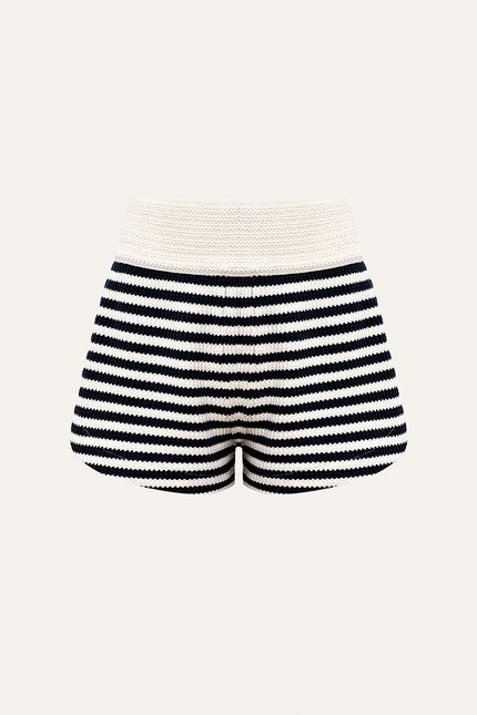 bt030075-000009-shorts-celaeno-still1