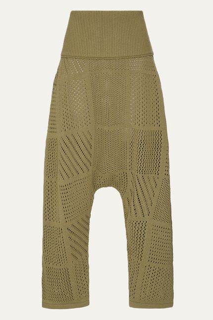 bt010604-000074-calca-grumari-still1