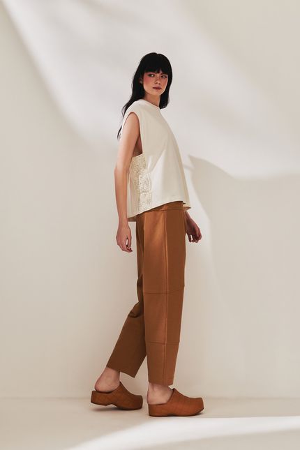 bt010601-000048-calca-meteorito-look