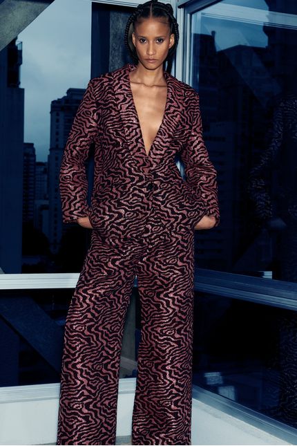 tp050256-000075-casaco-fascinio-bt010629-000075-calca-finitude-campanha1