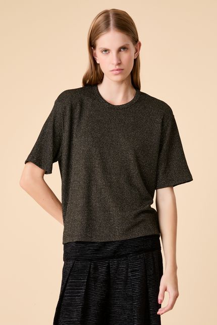 tp020260-000009-camiseta-brilhar-look1