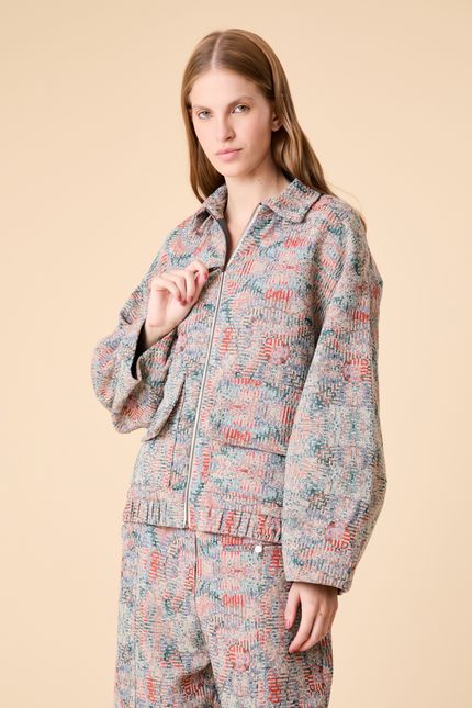 tp050268-000131-casaco-reverberar-2-look1