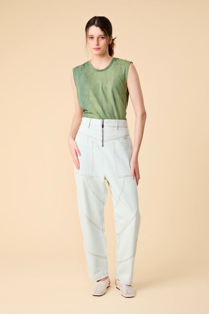 bt010609-000284-calca-procyon-look1