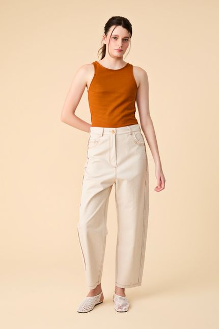 bt010598-000008-calca-gravidade-look1