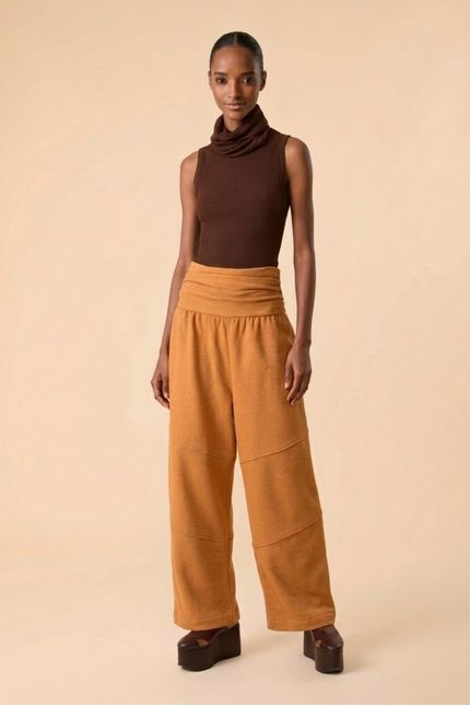 bt010643-000048-calca-cintilar-look1